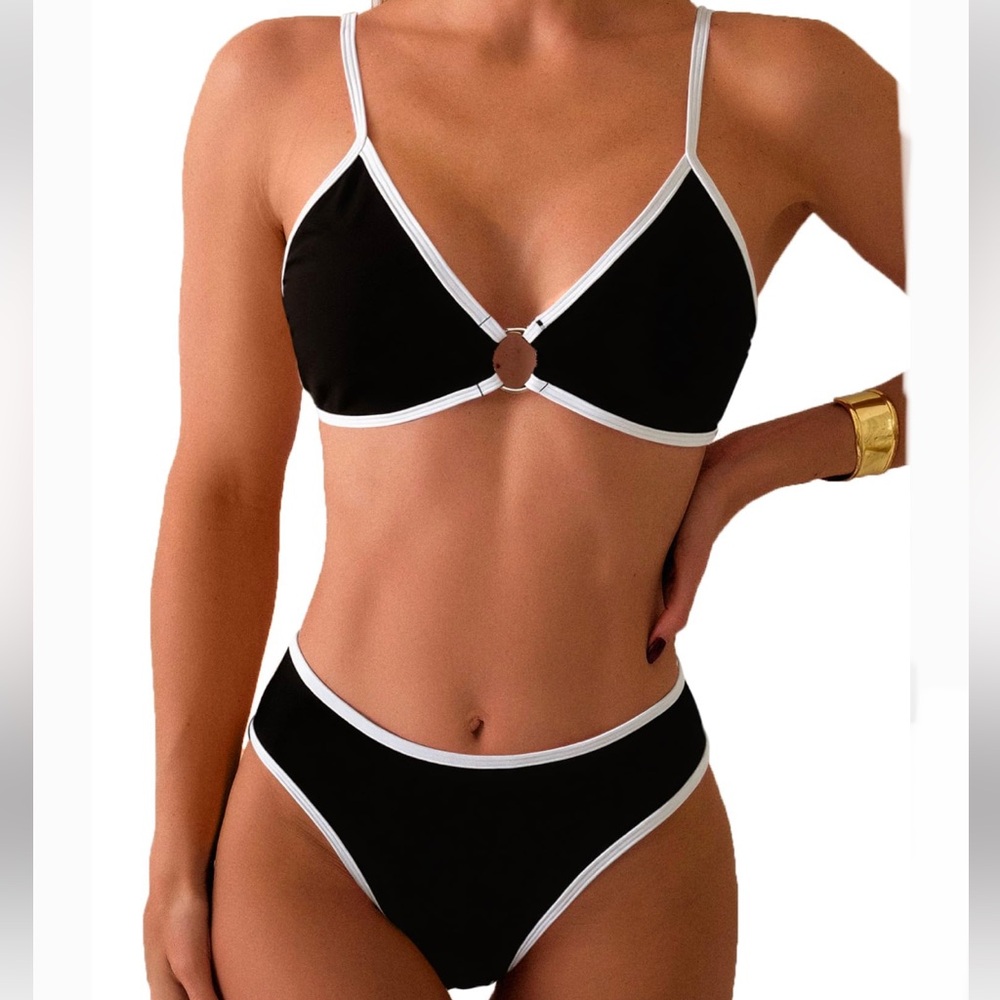 Fanuerg Black and White Triangle Bikini